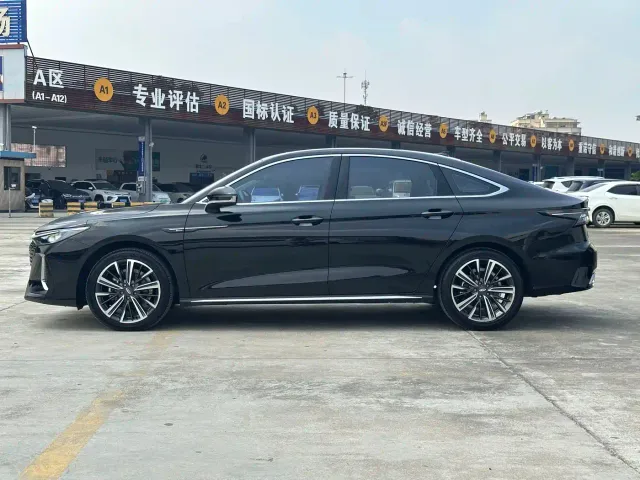 Chery Arrizo 8 — Фото автомобиля 5