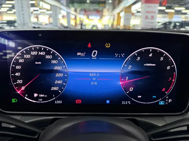 Mercedes-Benz C-Class — Фото автомобиля 10