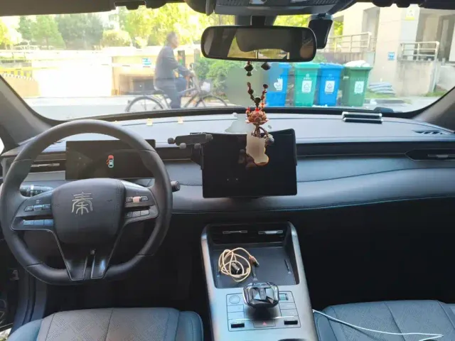 BYD Qin PLUS — Фото автомобиля 10