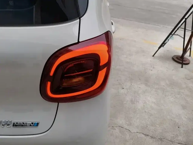 Wuling Hongguang Mini EV — Фото автомобиля 7