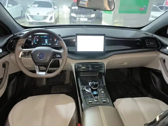 BYD Qin PLUS — Фото автомобиля 9