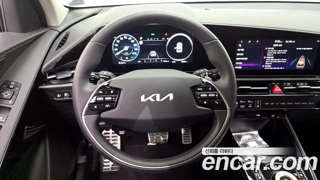 Kia Niro The All New Niro Signature — Фото автомобиля 13