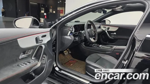 Mercedes-Benz CLA-Class — Фото автомобиля 10