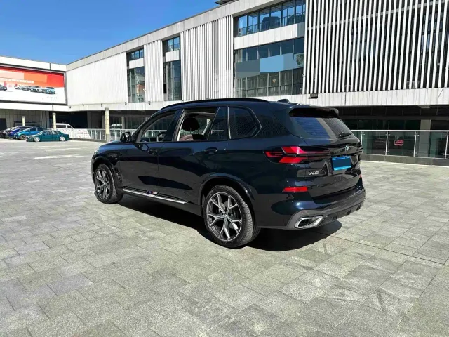 BMW X5 — Фото автомобиля 7
