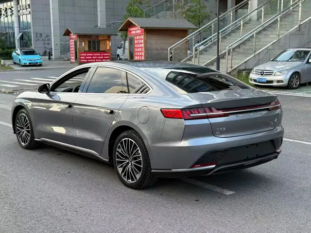 BYD Han — Фото автомобиля 8