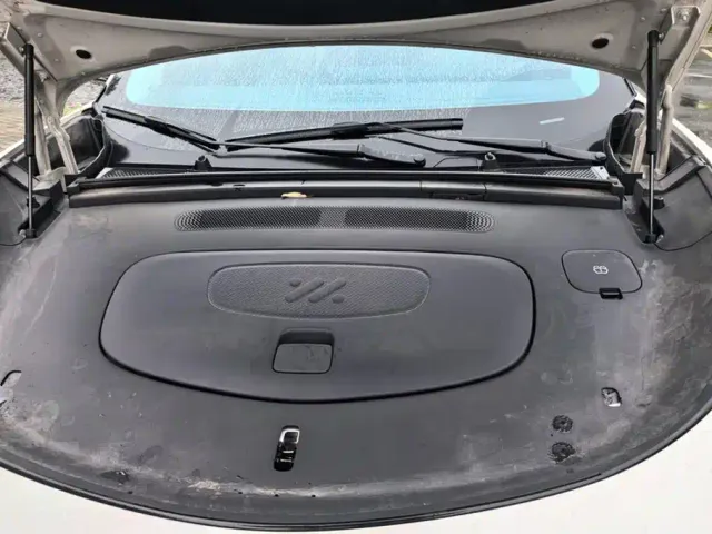 IM Motors LS6 — Фото автомобиля 10