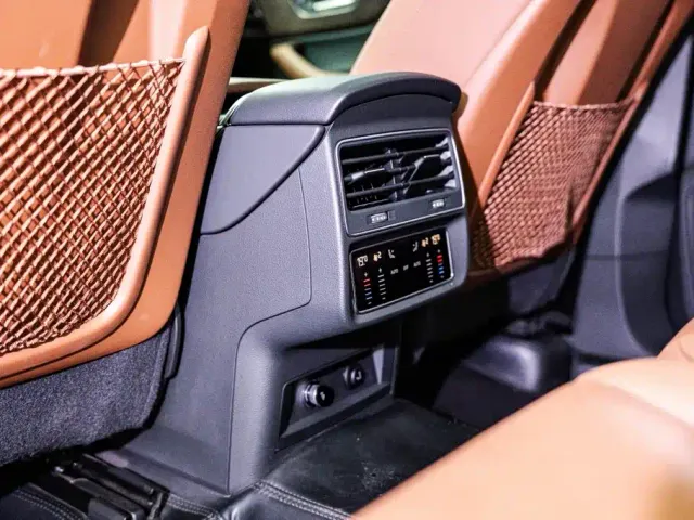 Audi Q7 — Фото автомобиля 15