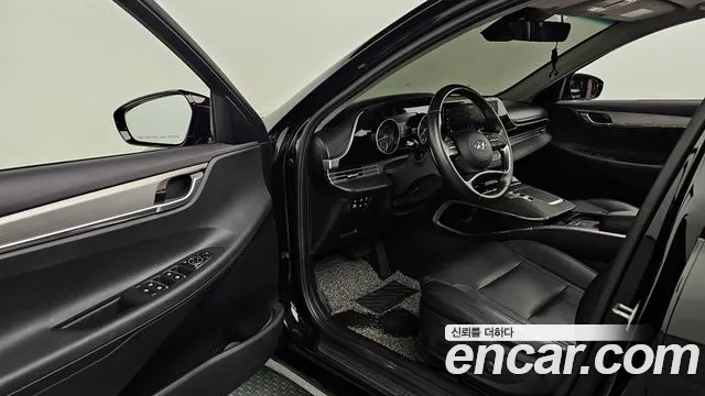 Hyundai Grandeur New — Фото автомобиля 15