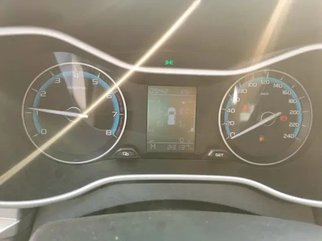 Geely Emgrand — Фото автомобиля 7