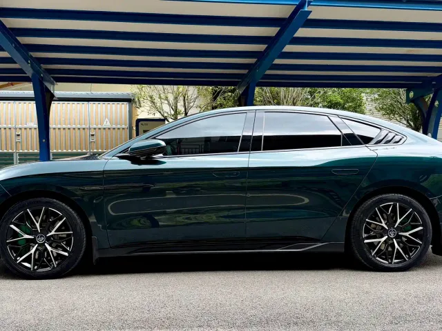 BYD Han — Фото автомобиля 16