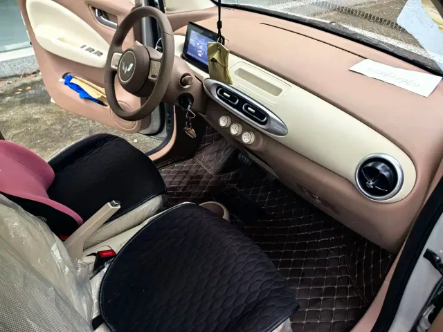 Wuling Hongguang Mini EV — Фото автомобиля 6