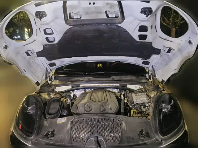 Porsche Macan — Фото автомобиля 3