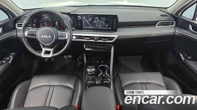 Kia K5 Generation 3 — Фото автомобиля 10