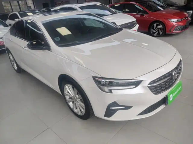 Buick Regal — Фото автомобиля 3