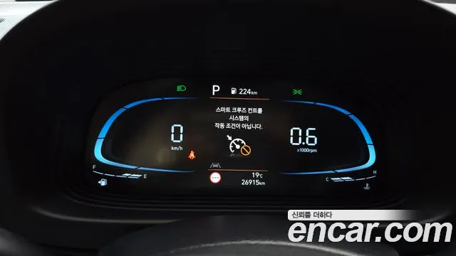 Hyundai Venue — Фото автомобиля 11