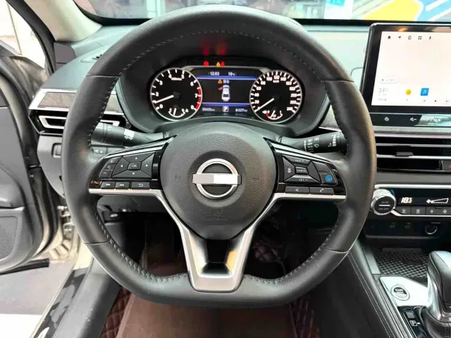 Nissan Teana — Фото автомобиля 5
