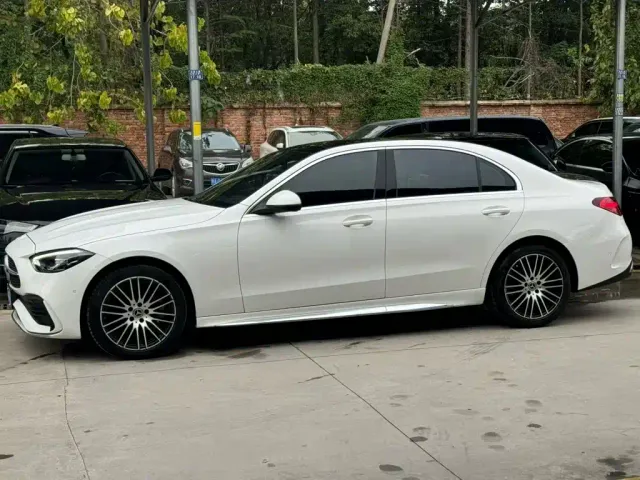 Mercedes-Benz C-Class — Фото автомобиля 4