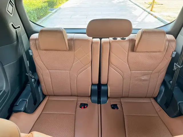 Toyota Alphard — Фото автомобиля 12