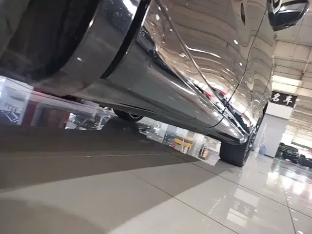Maserati Levante — Фото автомобиля 20