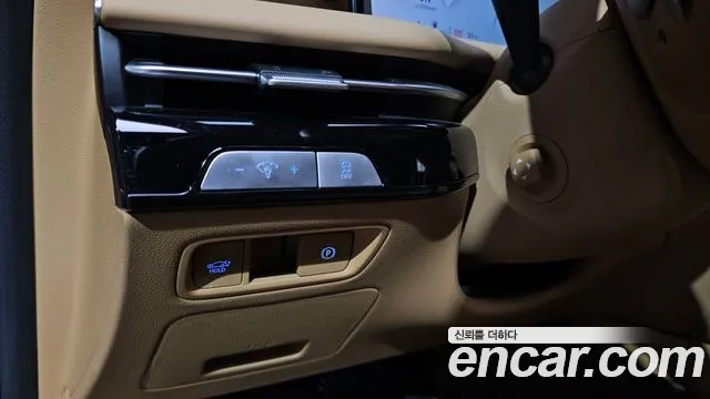 Genesis G80 Бензин 2.5 турбо AWD — Фото автомобиля 17