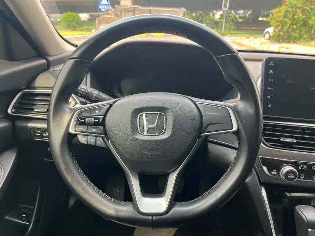 Honda Accord — Фото автомобиля 13