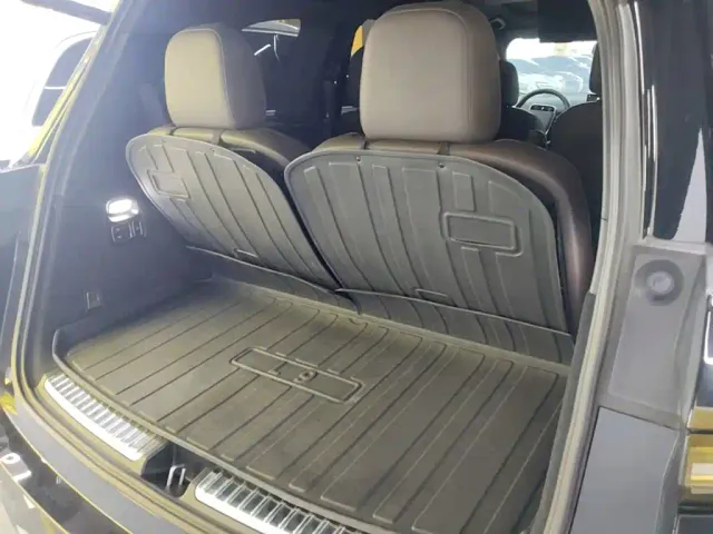 Li Auto L9 — Фото автомобиля 18