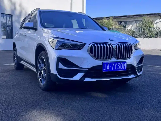 BMW X1 — Фото автомобиля 4