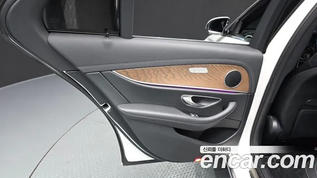 Mercedes-Benz E-Class W213 — Фото автомобиля 14