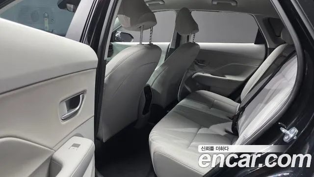 Hyundai Kona Kona (SX2) Бензин 1.6 Turbo 4WD — Фото автомобиля 11