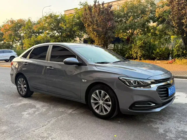 Chevrolet Monza — Фото автомобиля 2