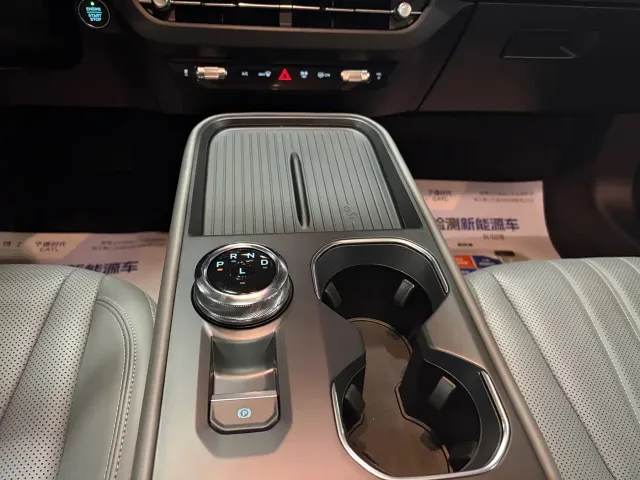 Ford Mondeo — Фото автомобиля 10