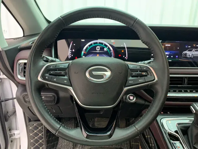 GAC Trumpchi M6 — Фото автомобиля 11