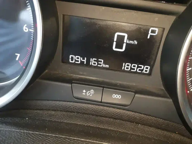 Peugeot 408 — Фото автомобиля 4
