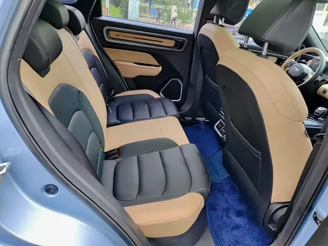 Geely ICON — Фото автомобиля 11