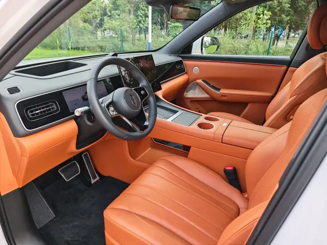 Aito M7 — Фото автомобиля 4