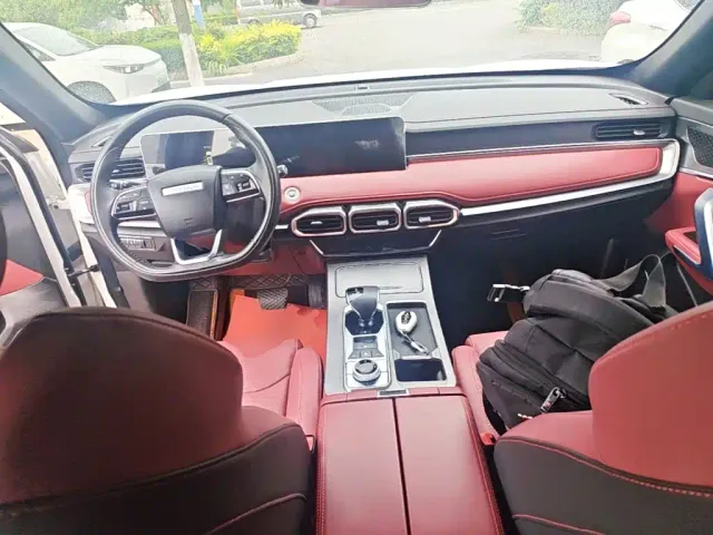 Jetour Jetour X70 PLUS 2023 1.5T DCT Self-Strengthening PRO 5-Seater — Фото автомобиля 2