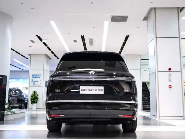 Nio ES8 — Фото автомобиля 6