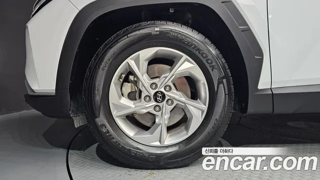 Hyundai Tucson Tucson (NX4) Бензин 1.6 турбо 2WD — Фото автомобиля 5