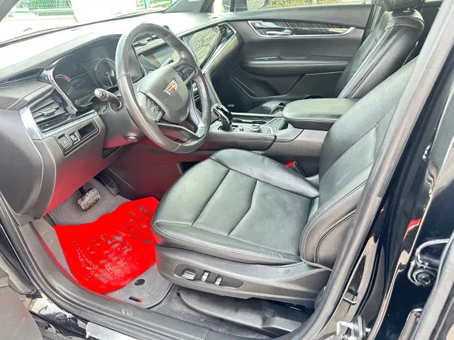 Cadillac XT6 — Фото автомобиля 9
