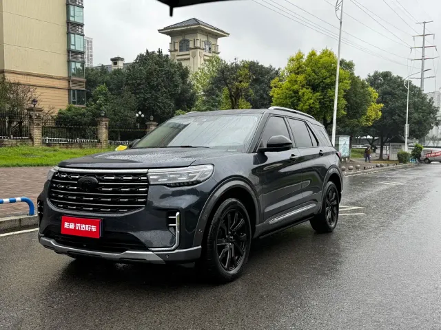 Фотография автомобиля — Ford Explorer