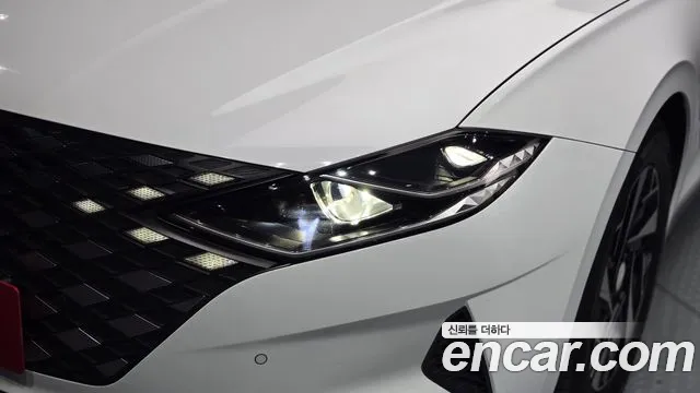 Hyundai Grandeur (New) Hybrid — Фото автомобиля 7
