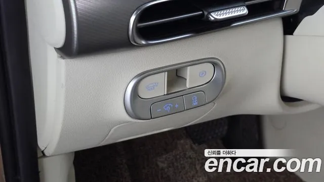 Genesis GV60 — Фото автомобиля 28
