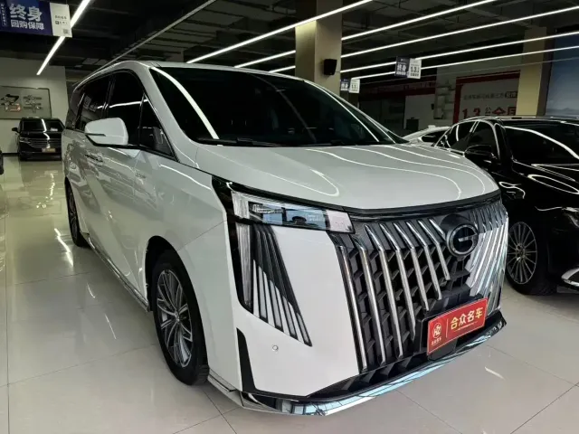 GAC Trumpchi M8 — Фото автомобиля 3