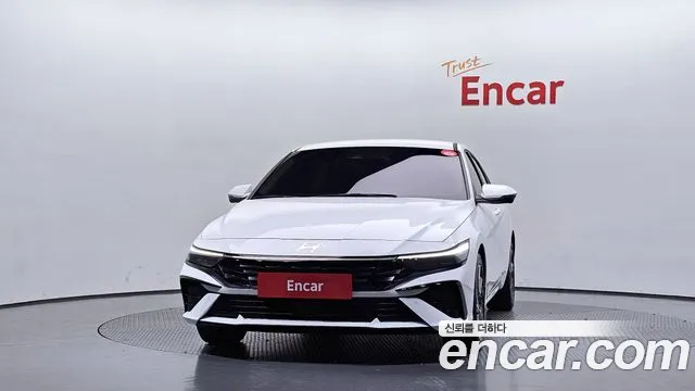 Hyundai Avante — Фото автомобиля 3
