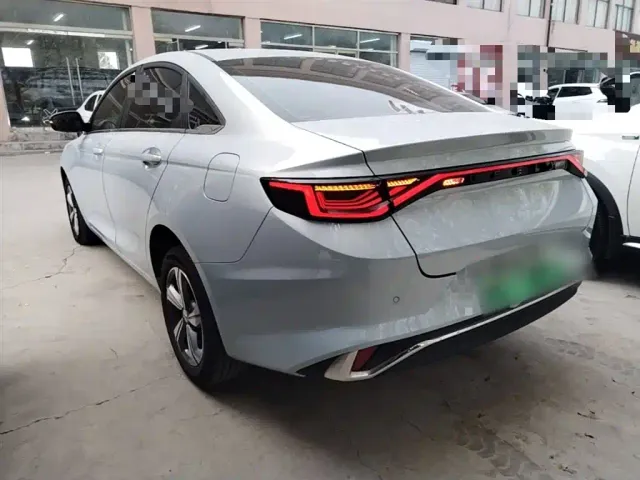Geely Emgrand L — Фото автомобиля 4