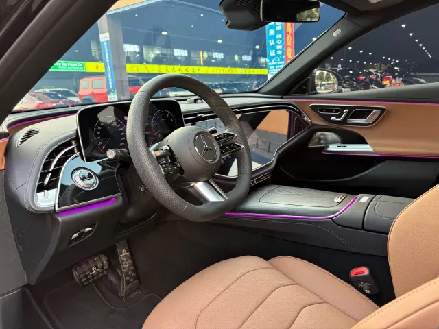 Mercedes-Benz E-Class — Фото автомобиля 8