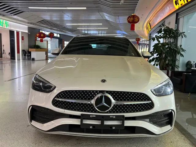 Mercedes-Benz C-Class — Фото автомобиля 2