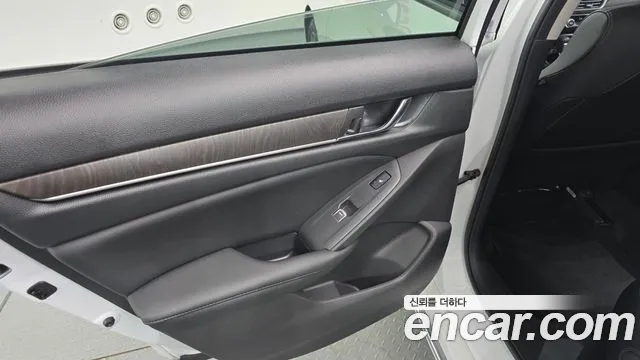 Honda Accord Accord 10 поколение 1.5 Turbo — Фото автомобиля 24