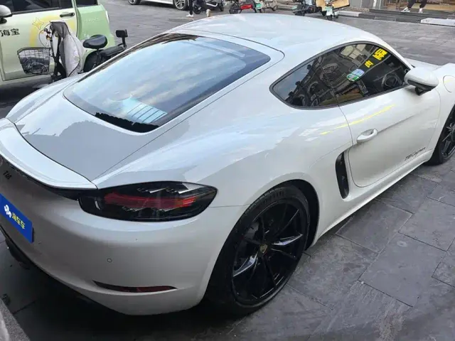 Porsche 718 — Фото автомобиля 3