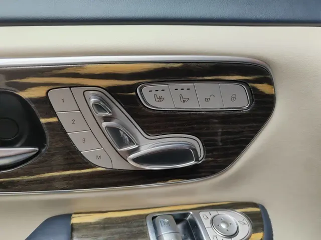 Mercedes-Benz V-Class — Фото автомобиля 15